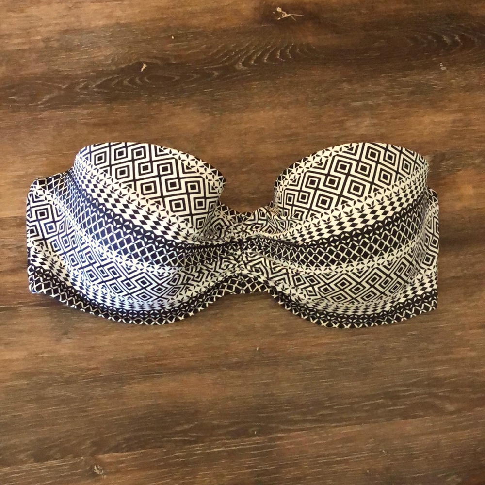 Victoria Secret Strapless Bikini Top